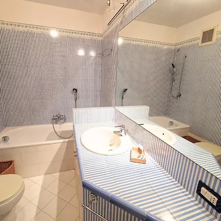 Ht - Loft Al Castello Di Miramare Con Vista グリニャーノ