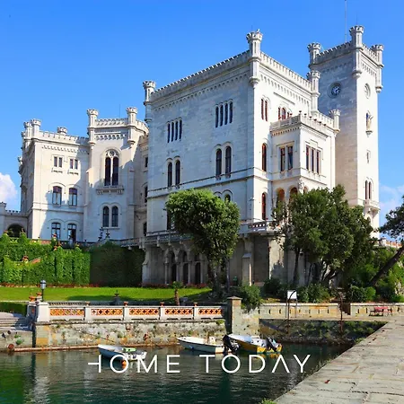 Apartment Ht - Loft Al Castello Di Miramare Con Vista *